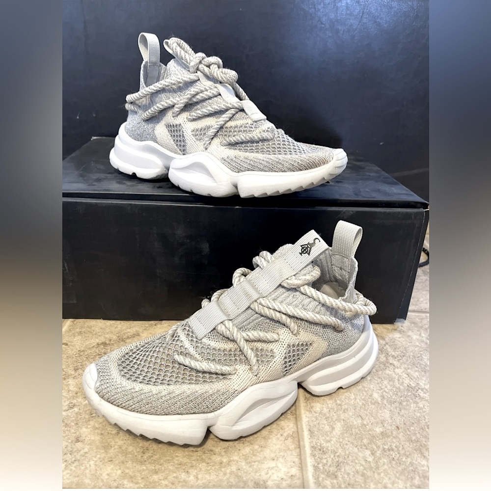 SIA Collective Vultures SIZE 4/4.5 Youth/Men’s | 5.5/6 Women’s